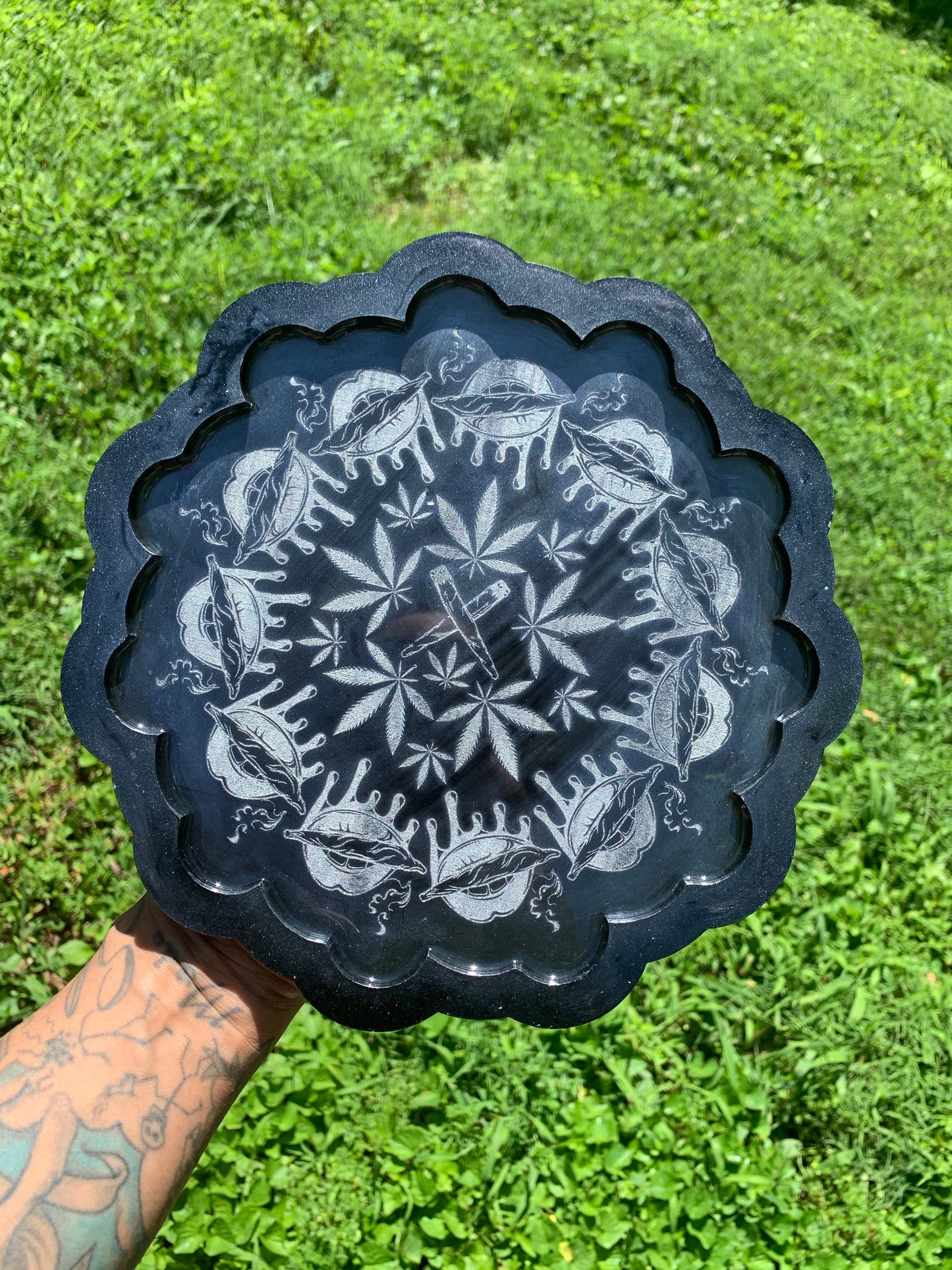 Custom Stoner Lips Mandala tray